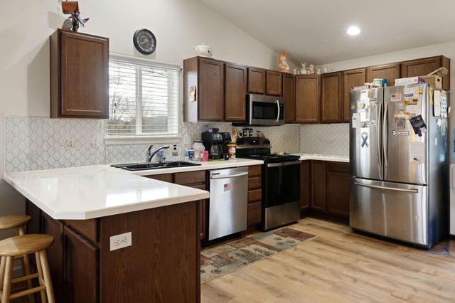 2607 NE 5th Street, Redmond, OR 97756