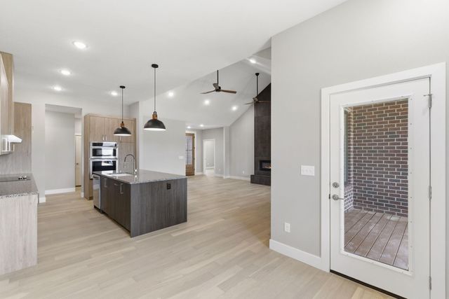 5048 E Swale Court, Springfield, MO 65802