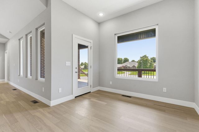 5048 E Swale Court, Springfield, MO 65802