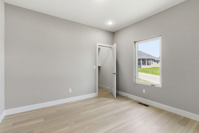 5048 E Swale Court, Springfield, MO 65802