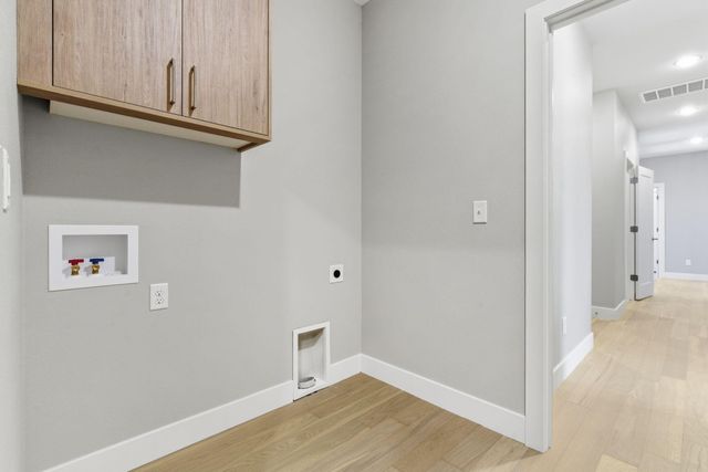 5048 E Swale Court, Springfield, MO 65802
