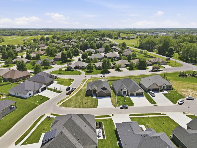 5048 E Swale Court, Springfield, MO 65802