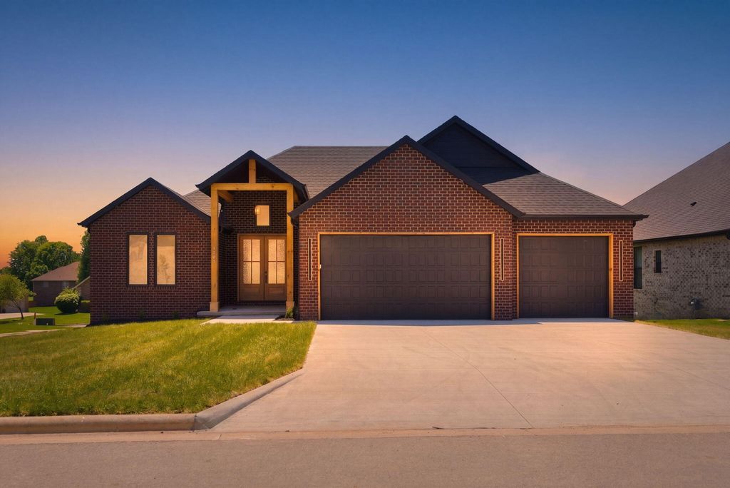 5048 E Swale Court, Springfield, MO 65802