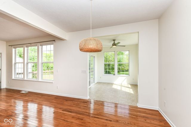13934 Canonbury Way, Fishers, IN 46037