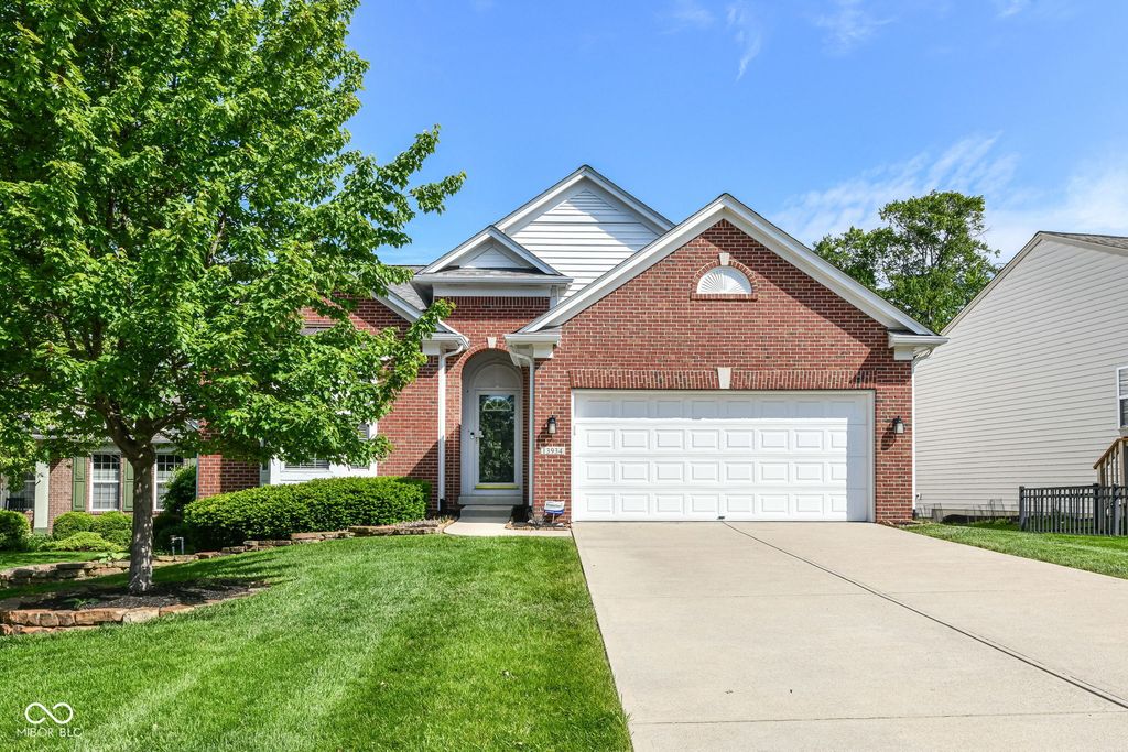 13934 Canonbury Way, Fishers, IN 46037