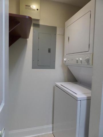 10276 Fox Trail Road S 106, West Palm Beach, FL 33411