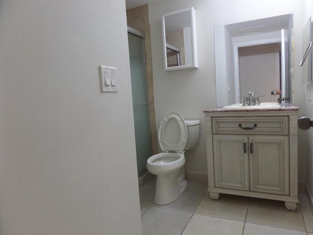 10276 Fox Trail Road S 106, West Palm Beach, FL 33411