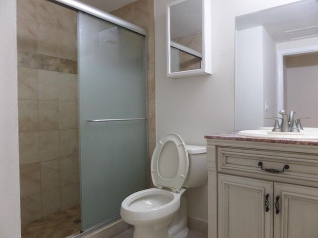 10276 Fox Trail Road S 106, West Palm Beach, FL 33411