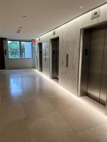 540 Brickell Key Dr 1809, Miami, FL 33131