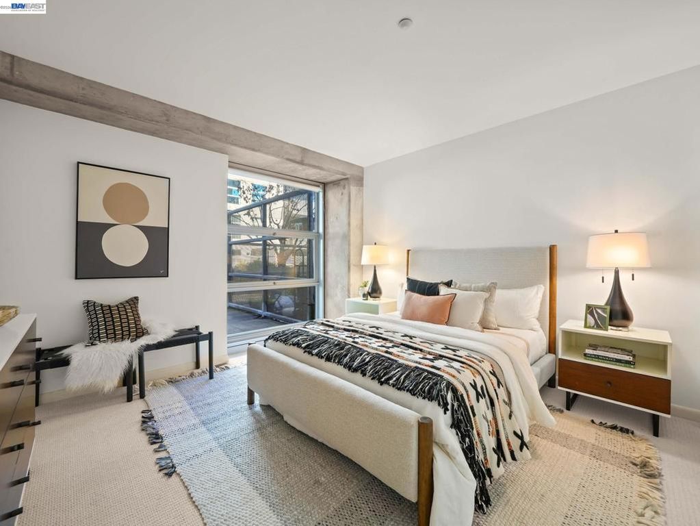 Image 13 of property listing at 428 Alice St 336, Oakland, CA 94607