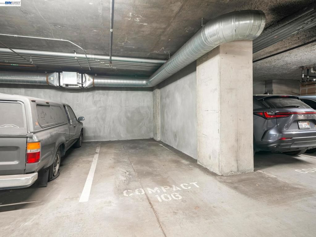 Image 22 of property listing at 428 Alice St 336, Oakland, CA 94607