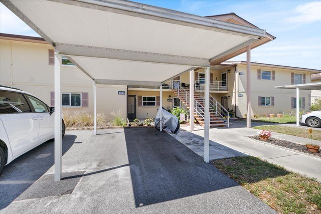 4522 NARRAGANSET TRAIL 84, Sarasota, FL 34233