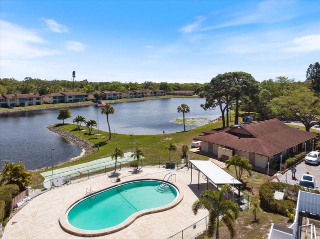 4522 NARRAGANSET TRAIL 84, Sarasota, FL 34233