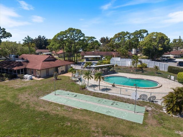 4522 NARRAGANSET TRAIL 84, Sarasota, FL 34233