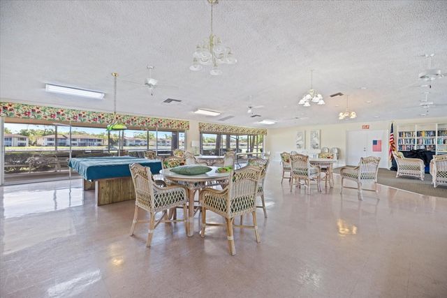 4522 NARRAGANSET TRAIL 84, Sarasota, FL 34233