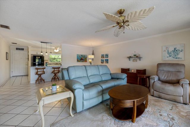 4522 NARRAGANSET TRAIL 84, Sarasota, FL 34233