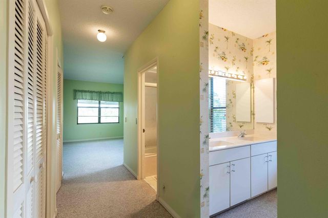 13464 Harbour Ridge Boulevard 8, Palm City, FL 34990