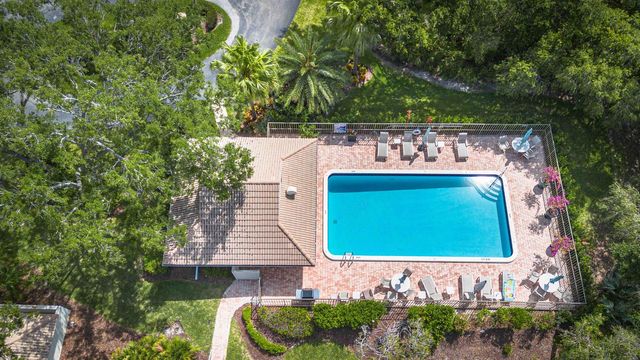 13464 Harbour Ridge Boulevard 8, Palm City, FL 34990