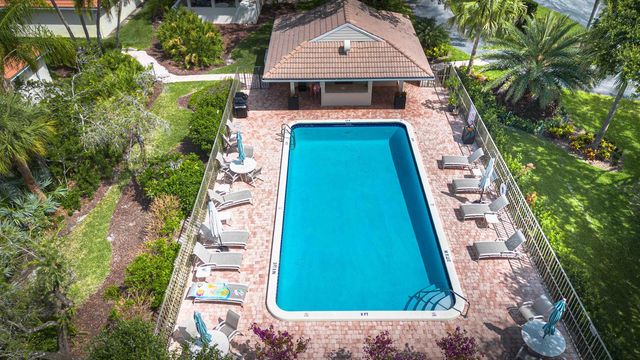 13464 Harbour Ridge Boulevard 8, Palm City, FL 34990