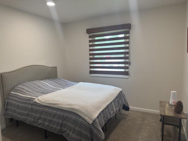 W330N5515 Linden CIRCLE E, Nashotah, WI 53058