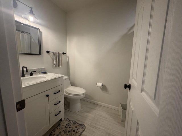 W330N5515 Linden CIRCLE E, Nashotah, WI 53058