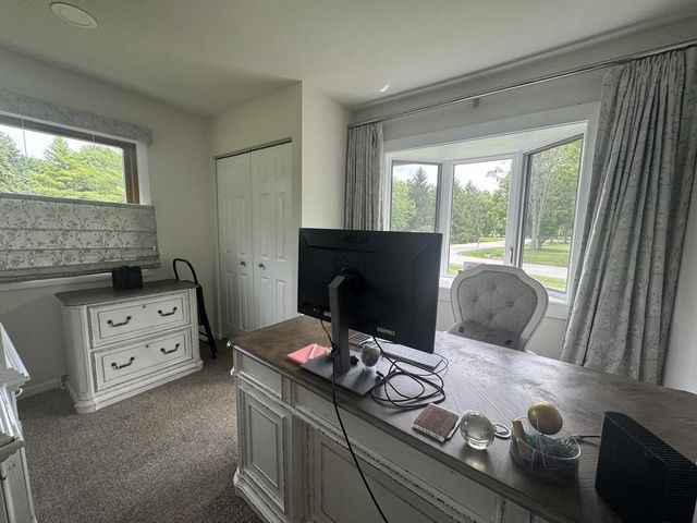 W330N5515 Linden CIRCLE E, Nashotah, WI 53058
