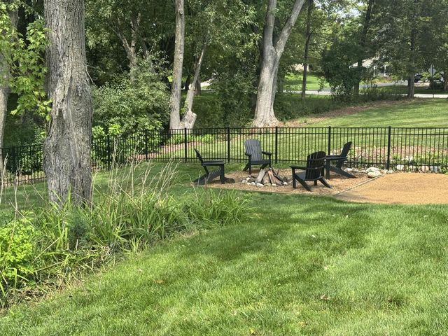 W330N5515 Linden CIRCLE E, Nashotah, WI 53058