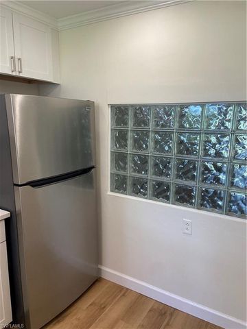 180 Turtle Lake CT 102, Naples, FL 34105