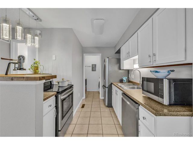 1830 Newland Ct 101, Lakewood, CO 80214