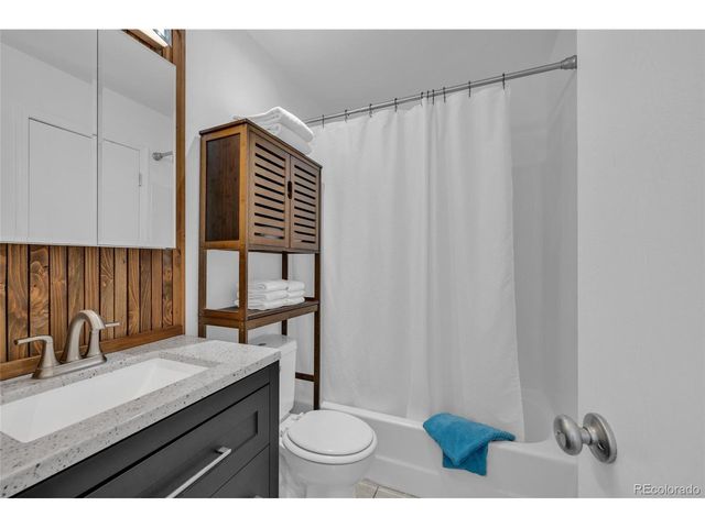 1830 Newland Ct 101, Lakewood, CO 80214