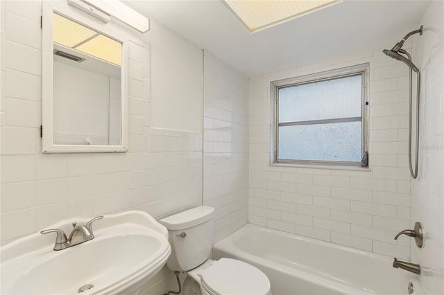 1248 LAZY LAKE ROAD W, Dunedin, FL 34698