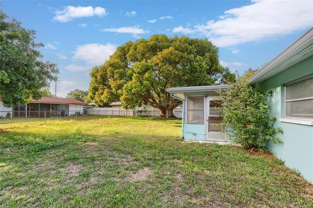 1248 LAZY LAKE ROAD W, Dunedin, FL 34698