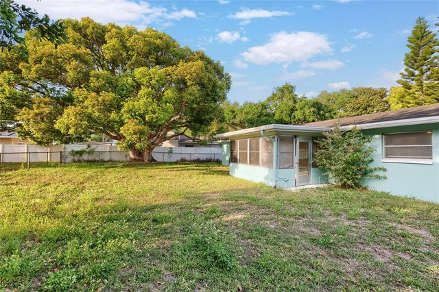 1248 LAZY LAKE ROAD W, Dunedin, FL 34698