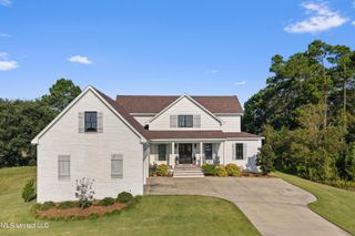 407 Goose Pointe Boulevard, Biloxi, MS 39531