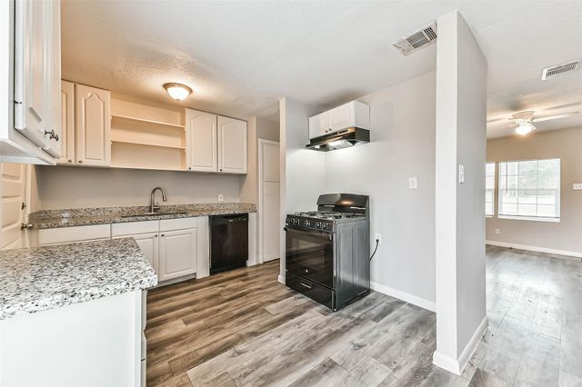 3515 Meadowlake Road, Pasadena, TX 77503