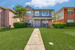 107 Hunter Drive, Cedar Hill, TX 75104