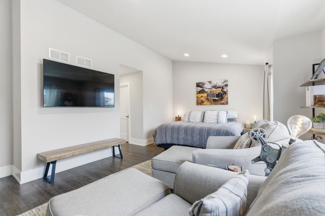 10870 Scarlet Oak, St. John, IN 46373