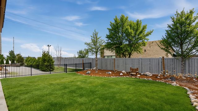 10870 Scarlet Oak, St. John, IN 46373