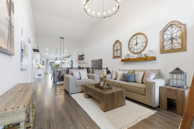 10870 Scarlet Oak, St. John, IN 46373