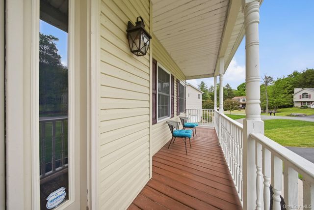 16 Plymouth Lane, Rock Hill, NY 12775