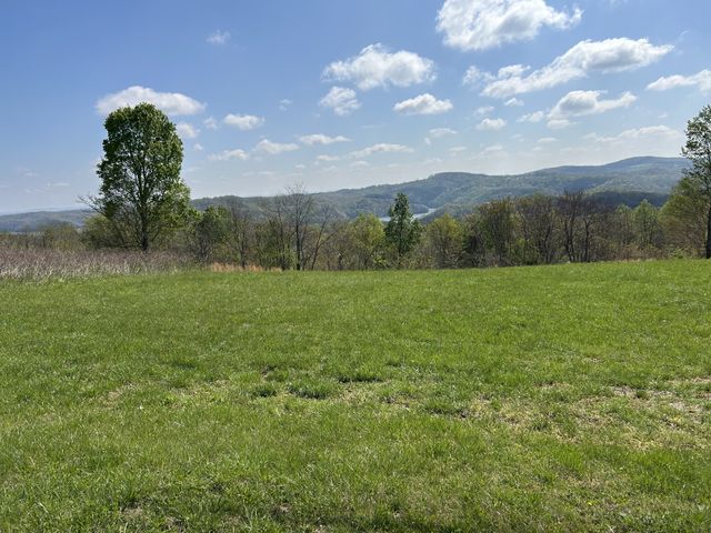 53A Swan Ridge Rd, Hilham, TN 38568