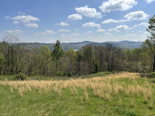 53A Swan Ridge Rd, Hilham, TN 38568