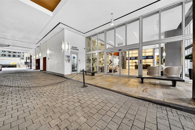 500 Brickell Ave 501, Miami, FL 33131