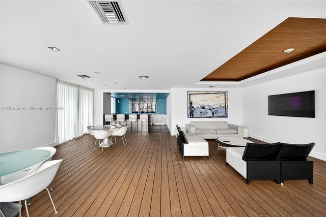 500 Brickell Ave 501, Miami, FL 33131