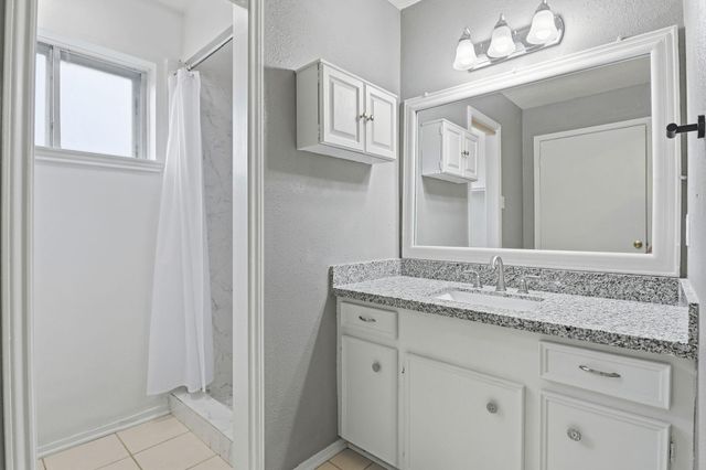 2000 Hamilton Street, Rosenberg, TX 77471