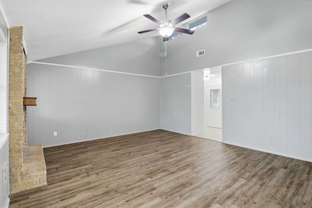 2000 Hamilton Street, Rosenberg, TX 77471