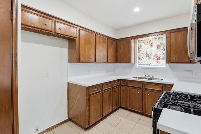 2000 Hamilton Street, Rosenberg, TX 77471