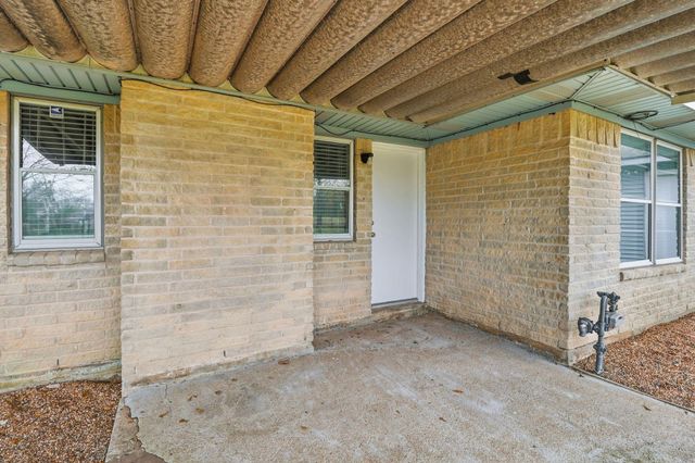 2000 Hamilton Street, Rosenberg, TX 77471