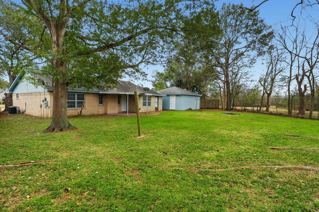 2000 Hamilton Street, Rosenberg, TX 77471