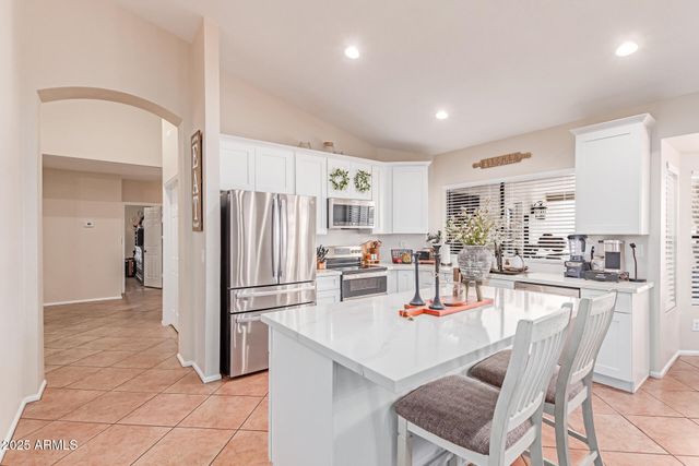 10951 W IVORY Lane, Avondale, AZ 85392